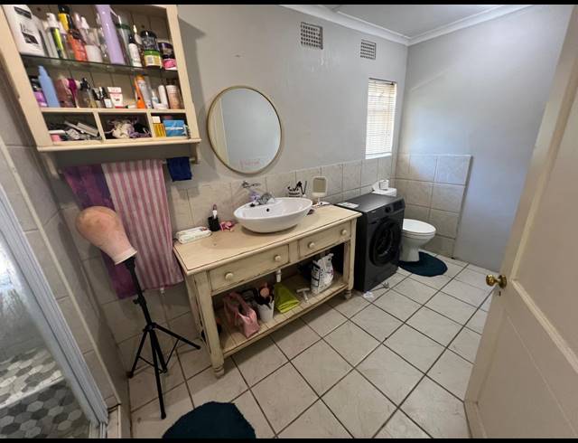 1 BEDROOM FLAT RENTED IN VINCENT